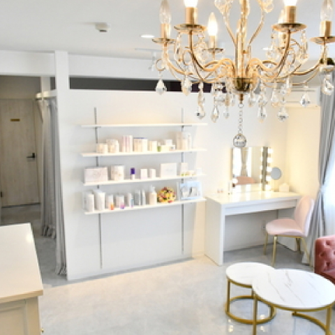 AK Esthetics 博多本店